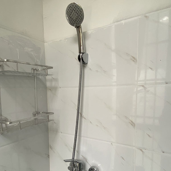 B6.jpg